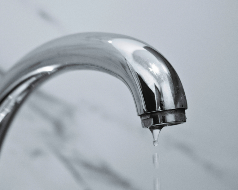 U utorak bez vode više riječkih naselja, VIK najavio radove na cjevovodu