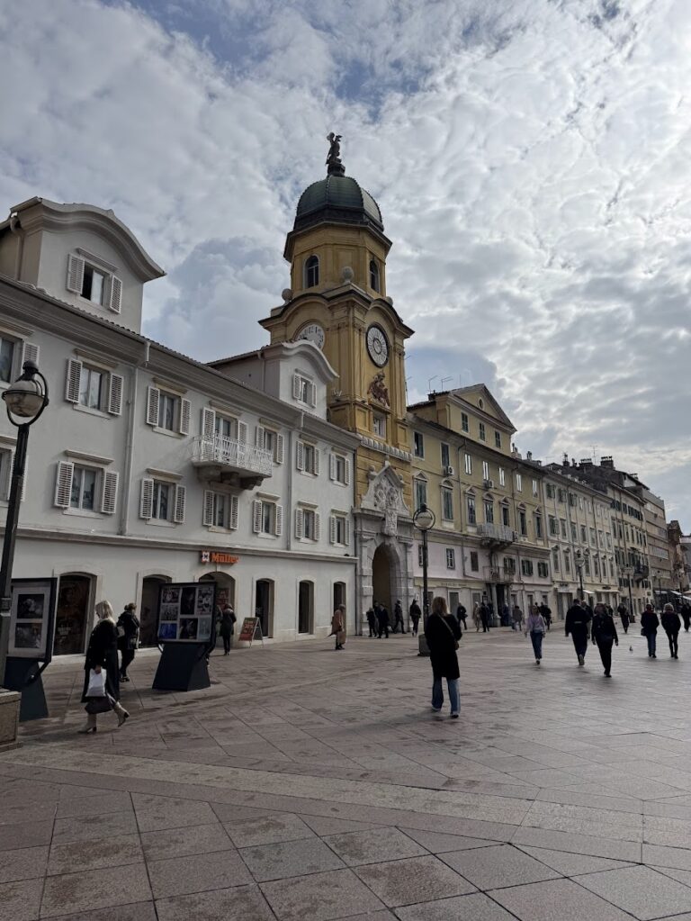 Subotnja šetnja s pričom: upoznajte povijest riječkog Korza