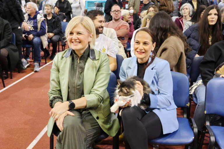 Riječka atletska dvorana “Luciano Sušanj” preplavljena brkovima i šapama – jedan mačak ukrao je show!