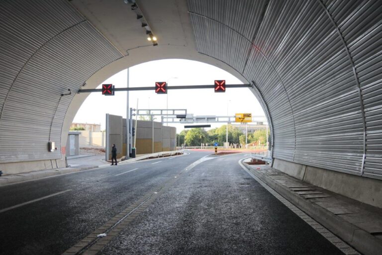 Noćna zatvaranja ceste D403 i tunela Podmurvice od 20. do 24. travnja