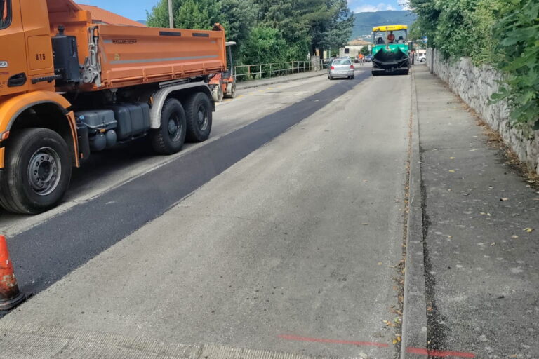 Započinju radovi na obnovi nogostupa u Ulici Bože Vidasa