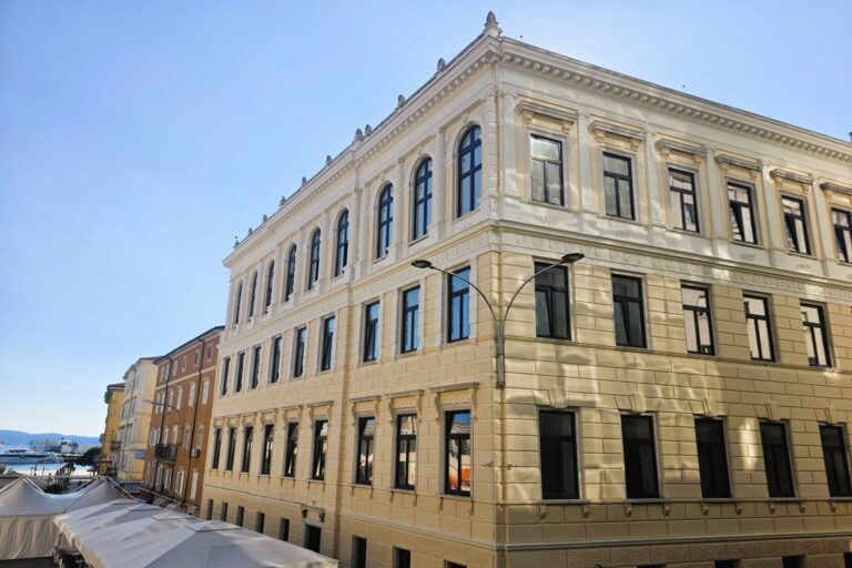 NOVO RUHO POVIJESNOG ZDANJA: Svečano otvorena obnovljena Sveučilišna knjižnica, ušteda energije čak 74 posto